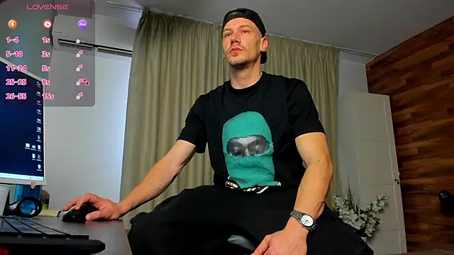 Snapshot of MateoBenjaminX chatting on 02/08/26, 12:30 MateoBenjaminX online show from 02/08/26, 12:30