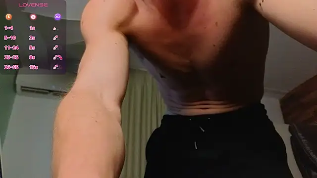 Snapshot of MateoBenjaminX chatting on 02/13/26, 02:02 MateoBenjaminX online show from 02/13/26, 02:02