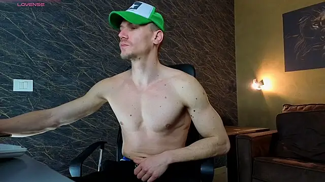 Snapshot of MateoBenjaminX chatting on 03/02/26, 12:45 MateoBenjaminX online show from 03/02/26, 12:45