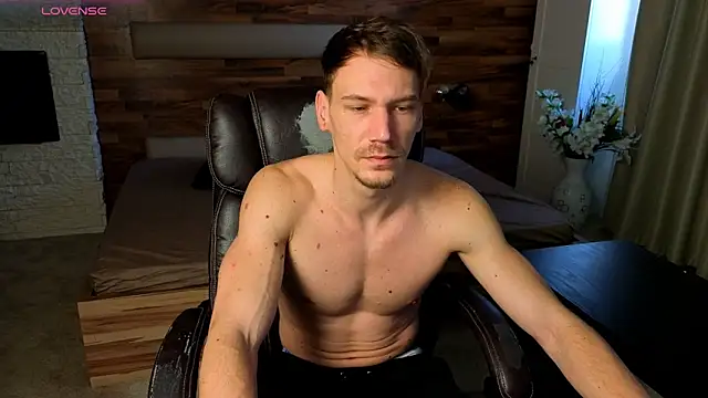 Snapshot of MateoBenjaminX chatting on 03/03/26, 11:49 MateoBenjaminX online show from 03/03/26, 11:49