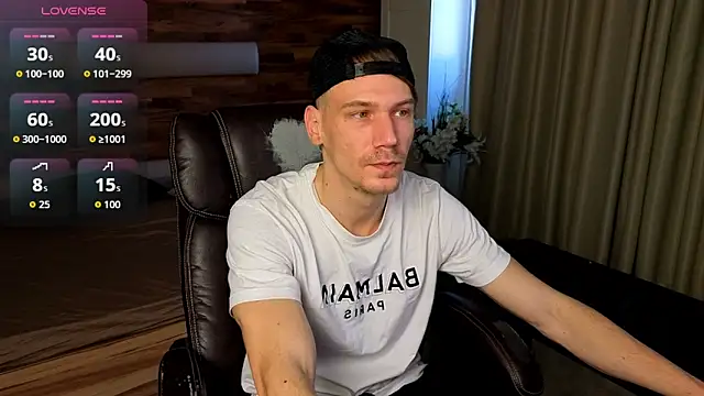 Snapshot of MateoBenjaminX chatting on 03/08/26, 11:58 MateoBenjaminX online show from 03/08/26, 11:58