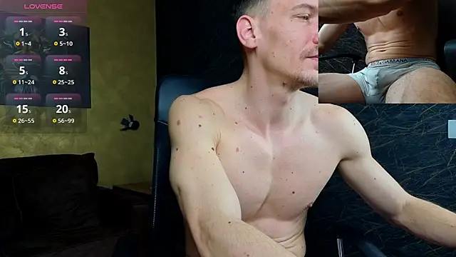 Snapshot of MateoBenjaminX chatting on 03/14/26, 12:32 MateoBenjaminX online show from 03/14/26, 12:32