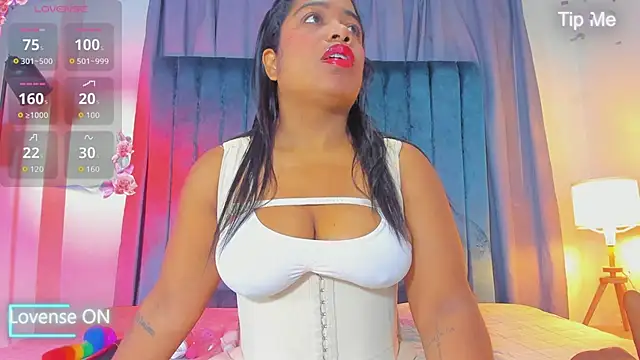Snapshot of sweetebony_970 chatting on 04/29/26, 12:42 sweetebony 970 online show from 04/29/26, 12:42