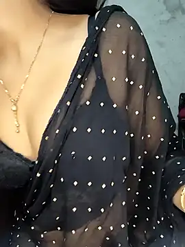 Snapshot of Shanaya_Hotty chatting on 12/28/24, 09:40 Shanaya Hotty online show from 12/28/24, 09:40