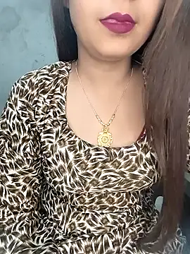 Snapshot of Shanaya_Hotty chatting on 02/10/25, 07:49 Shanaya Hotty online show from 02/10/25, 07:49