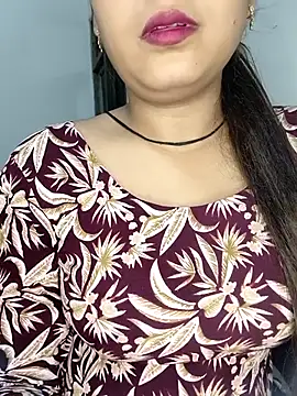 Snapshot of Shanaya_Hotty chatting on 09/19/25, 09:26 Shanaya Hotty online show from 09/19/25, 09:26