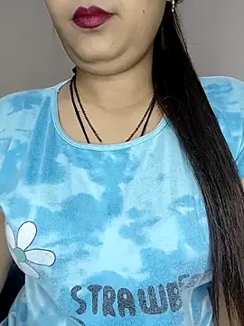 Snapshot of Shanaya_Hotty chatting on 10/17/25, 08:44 Shanaya Hotty online show from 10/17/25, 08:44