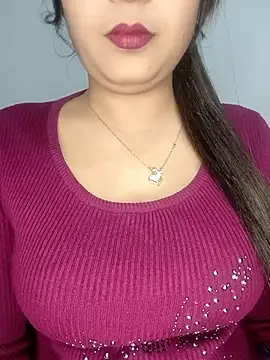 Snapshot of Shanaya_Hotty chatting on 11/28/25, 08:55 Shanaya Hotty online show from 11/28/25, 08:55