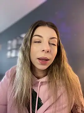 Snapshot of Mia_Ethan chatting on 04/08/26, 07:41 Mia Ethan online show from 04/08/26, 07:41