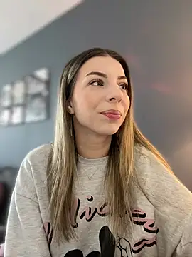 Snapshot of Mia_Ethan chatting on 04/23/26, 10:14 Mia Ethan online show from 04/23/26, 10:14