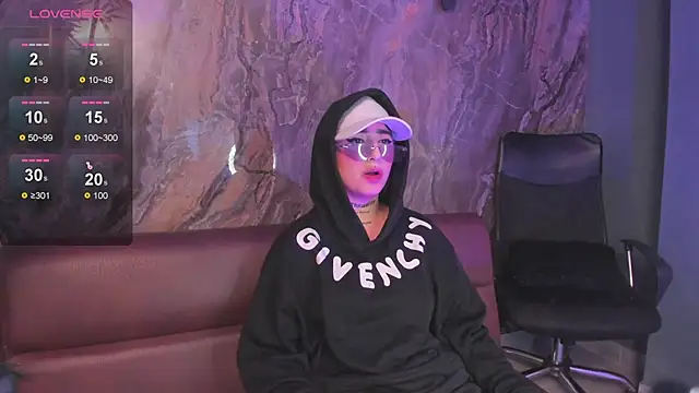 Alahia Dangelo online show from 11/27/25, 05:26