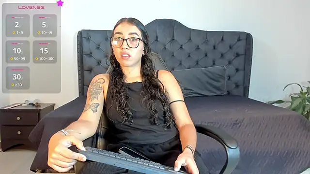  maria foxx  online show from 10/04/25, 09:24