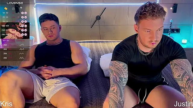 Snapshot of Justin_Hardy chatting on 10/22/25, 08:19 Justin Hardy online show from 10/22/25, 08:19