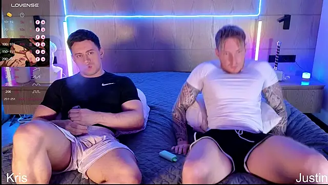 Snapshot of Justin_Hardy chatting on 12/01/25, 07:41 Justin Hardy online show from 12/01/25, 07:41