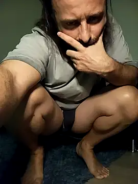 Snapshot of Dema110889 chatting on 03/01/25, 03:21 Dema110889 online show from 03/01/25, 03:21