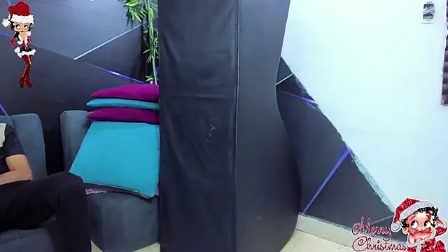 Snapshot of playsgirlhot chatting on 11/13/25, 11:20 playsgirlhot online show from 11/13/25, 11:20