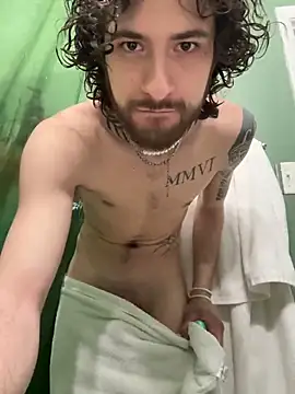 Snapshot of Vanillamexican chatting on 02/09/25, 02:18 Vanillamexican online show from 02/09/25, 02:18