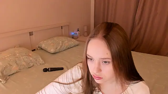 endlesssoffi online show from 03/19/25, 08:22