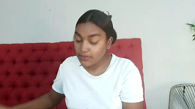 Snapshot of kayna_gomez chatting on 07/17/26, 07:19 kayna gomez online show from 07/17/26, 07:19