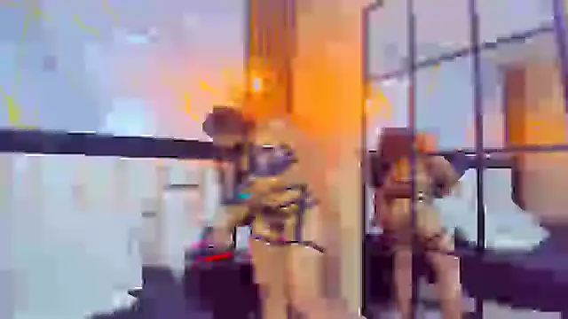 Snapshot of SofiaLaurents chatting on 12/11/24, 02:22 SofiaLaurents online show from 12/11/24, 02:22