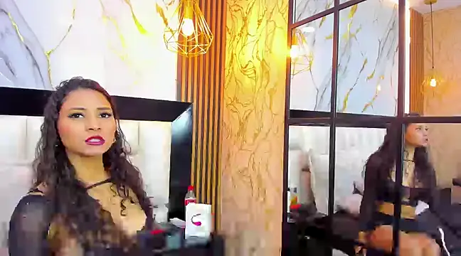 Snapshot of SofiaLaurents chatting on 01/28/25, 06:38 SofiaLaurents online show from 01/28/25, 06:38