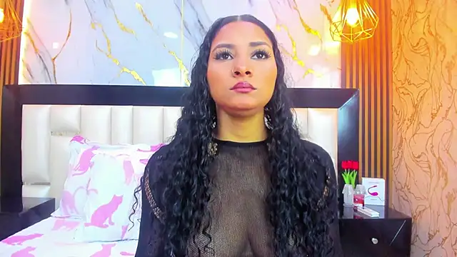 Snapshot of SofiaLaurents chatting on 03/21/25, 01:34 SofiaLaurents online show from 03/21/25, 01:34