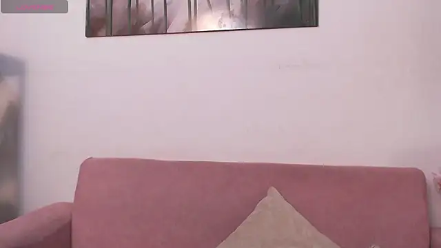 Snapshot of amaranta_f00x chatting on 04/23/26, 12:40 amaranta f00x online show from 04/23/26, 12:40