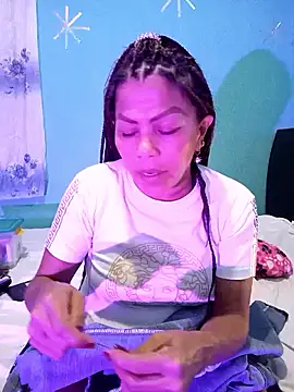 dulcesilvana10 online show from 12/17/24, 10:54