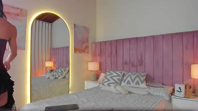 Aleja arango1 online show from 01/10/26, 07:15