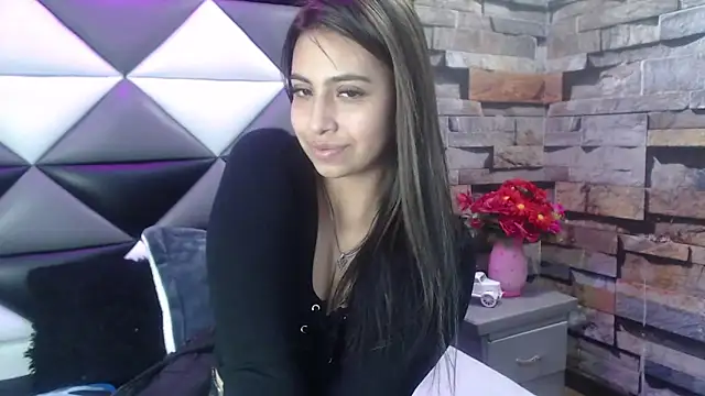 Snapshot of Tammy_Blackk chatting on 01/17/25, 12:42 Tammy Blackk online show from 01/17/25, 12:42
