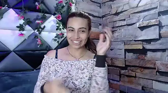 Snapshot of Tammy_Blackk chatting on 03/03/25, 12:16 Tammy Blackk online show from 03/03/25, 12:16