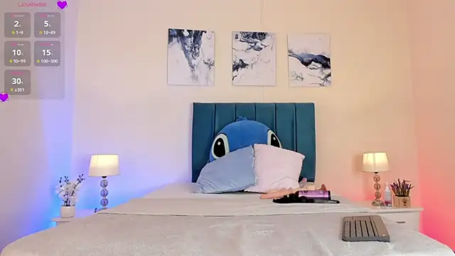 ahvi ebony online show from 12/13/24, 11:34