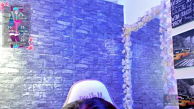 Snapshot of emi_henao chatting on 02/14/26, 12:46 emi henao online show from 02/14/26, 12:46