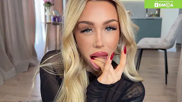 Snapshot of creambaby1 chatting on 04/09/26, 07:14 creambaby1 online show from 04/09/26, 07:14