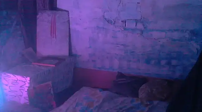 Snapshot of iva_spirit chatting on 02/17/25, 04:42 iva spirit online show from 02/17/25, 04:42