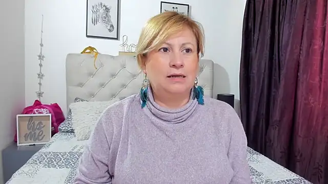 MonyCassius online show from 09/10/25, 01:00