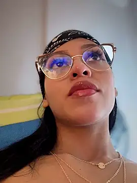 Snapshot of AnaSofia_07sv chatting on 04/19/26, 04:45 AnaSofia 07sv online show from 04/19/26, 04:45