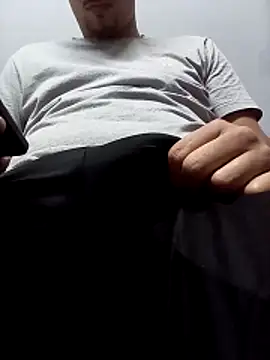 mahhh2024 online show from 10/18/25, 03:35