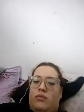 Snapshot of kendallclarkk03 chatting on 03/27/26, 10:31 kendallclarkk03 online show from 03/27/26, 10:31