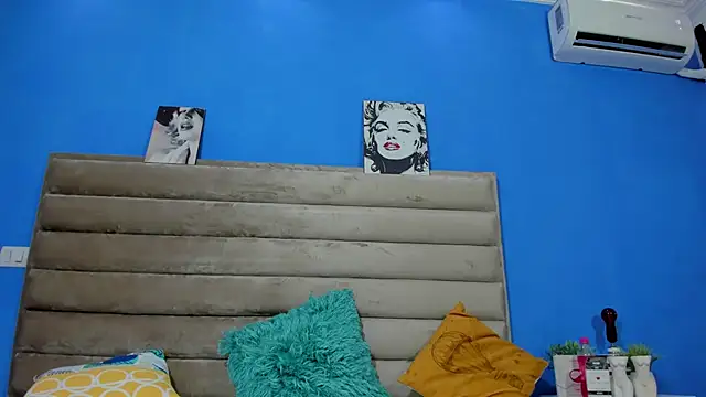 Snapshot of KyleDoom chatting on 02/17/26, 12:23 KyleDoom online show from 02/17/26, 12:23