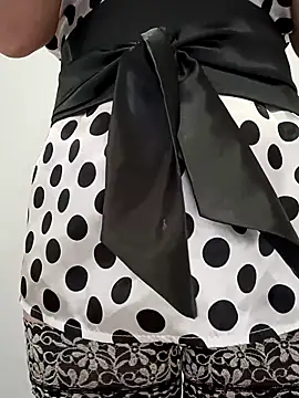 Snapshot of NEW_CRYSTAL chatting on 09/16/25, 06:36 NEW CRYSTAL online show from 09/16/25, 06:36