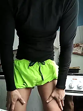 Snapshot of petibacsi96 chatting on 12/02/24, 10:28 petibacsi96 online show from 12/02/24, 10:28