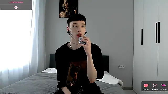 Dasha M online show from 03/06/25, 11:03