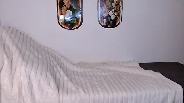 Snapshot of bellaa_love_ chatting on 04/07/26, 12:11 bellaa love online show from 04/07/26, 12:11