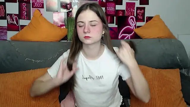 MilanaRoza online show from 10/31/25, 05:52