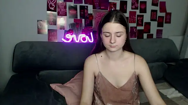 MilanaRoza online show from 11/15/25, 06:04