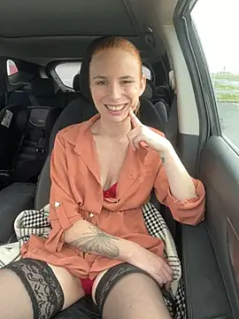 Snapshot of Redhairedteacher chatting on 02/26/25, 01:41 Redhairedteacher online show from 02/26/25, 01:41