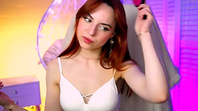 Snapshot of evanellson chatting on 03/19/25, 07:49 evanellson online show from 03/19/25, 07:49