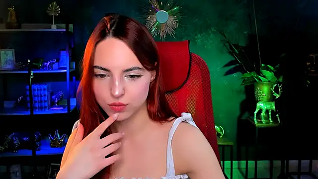 Snapshot of evanellson chatting on 04/07/26, 04:51 evanellson online show from 04/07/26, 04:51