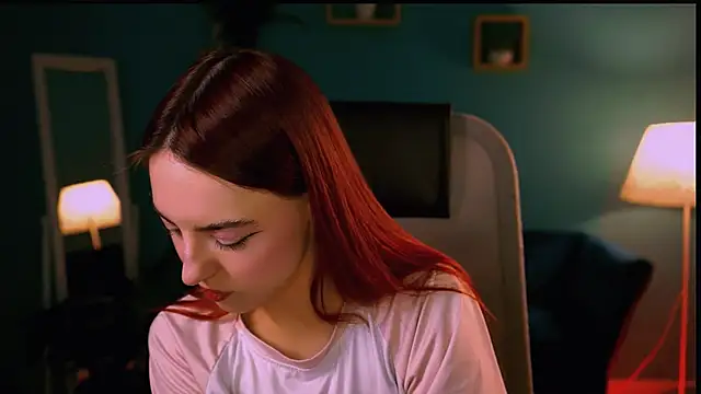 Snapshot of evanellson chatting on 04/21/26, 03:39 evanellson online show from 04/21/26, 03:39